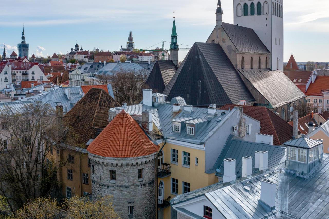 Old Town - Unique Tower Apartment タリン エクステリア 写真