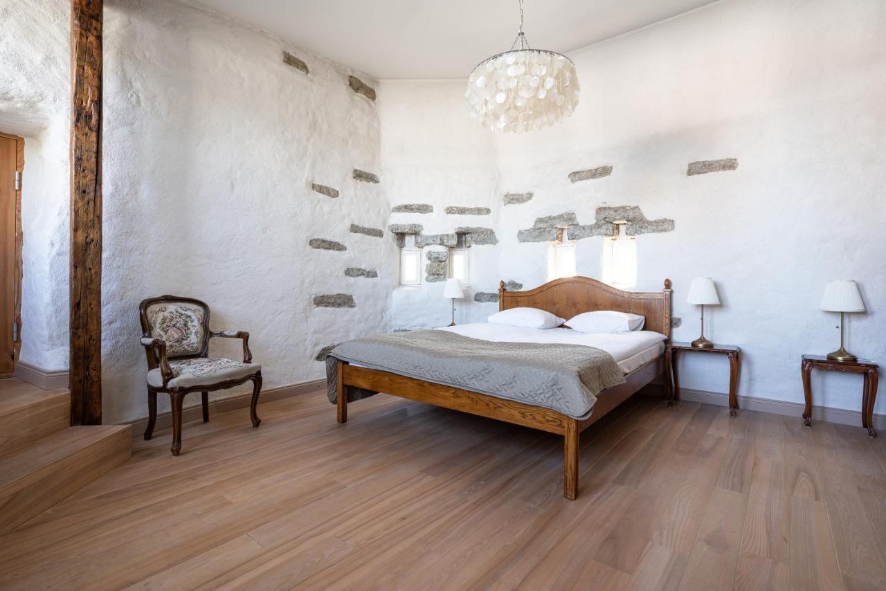 Old Town - Unique Tower Apartment タリン エクステリア 写真
