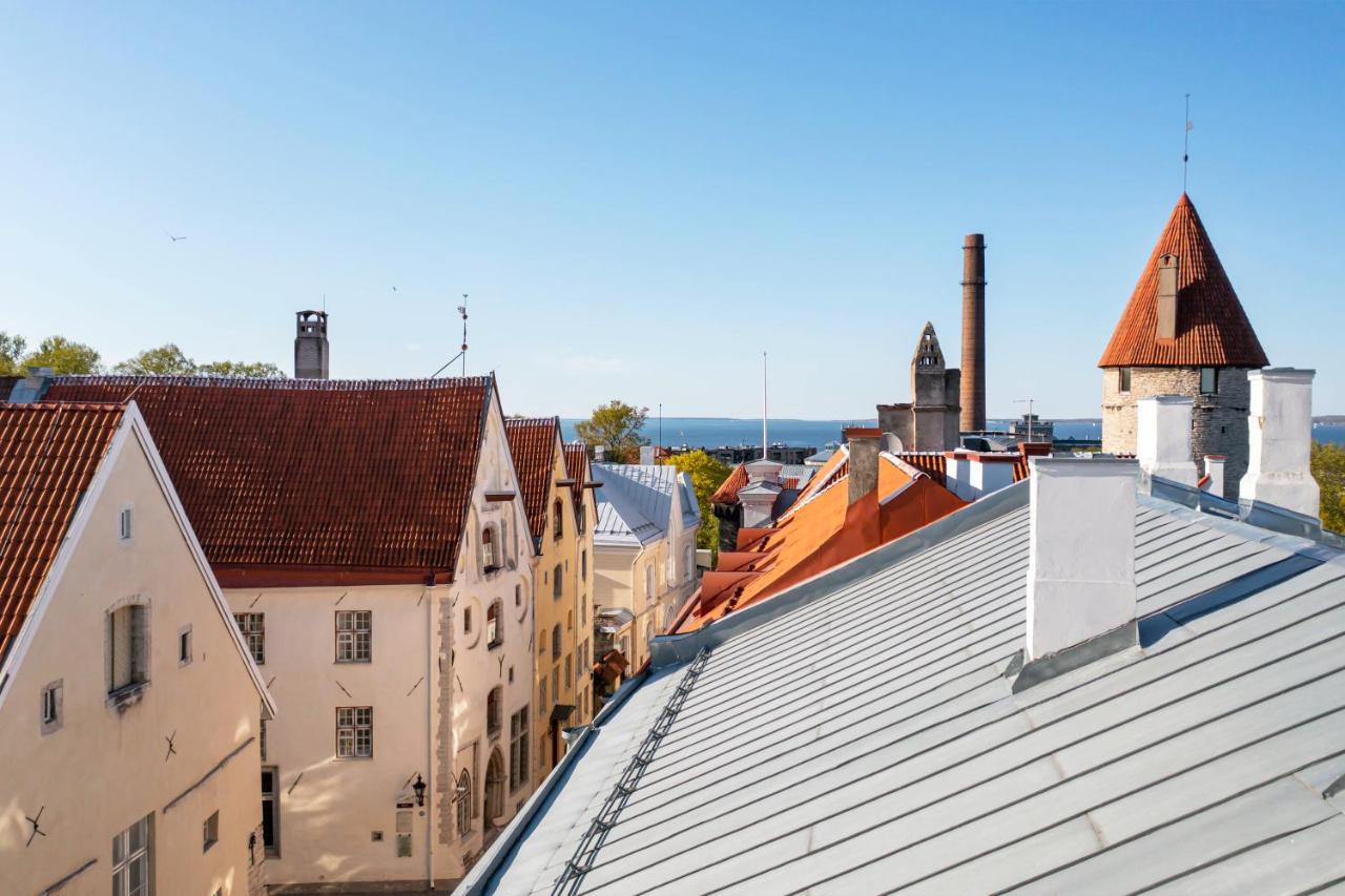 Old Town - Unique Tower Apartment タリン エクステリア 写真
